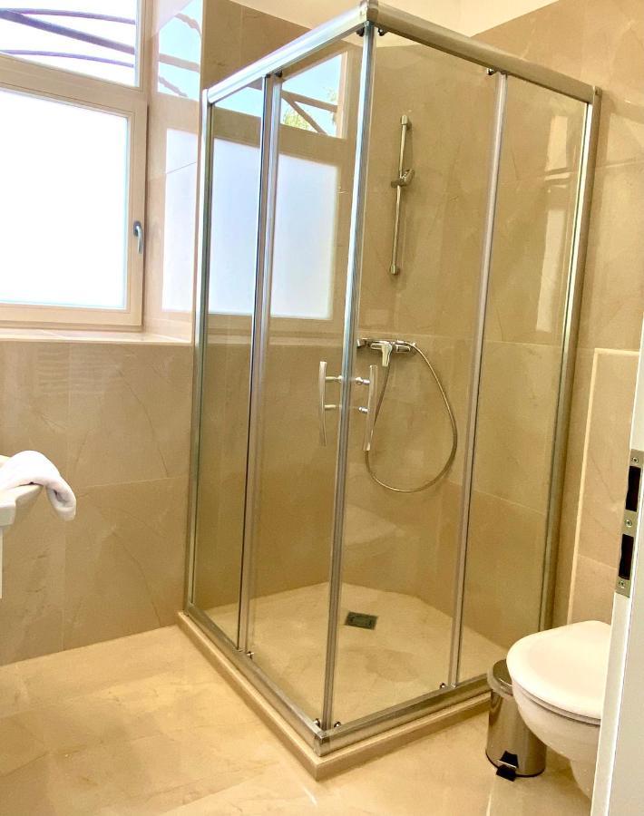Borostyan Panzio Hotell Kaposvár Eksteriør bilde