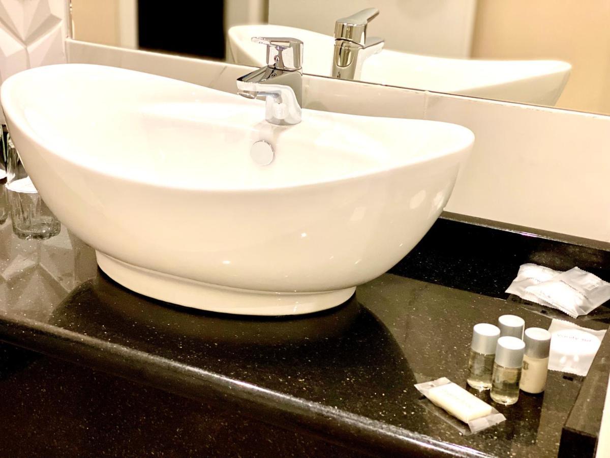 Borostyan Panzio Hotell Kaposvár Eksteriør bilde